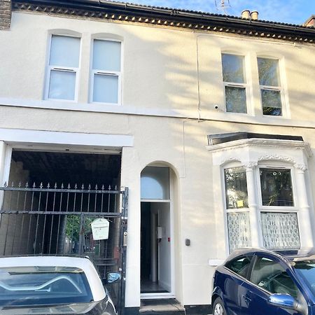 Luxury En-Suite Double Bedroom Stratford E15 ロンドン エクステリア 写真
